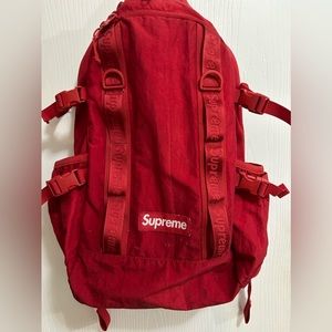Used Supreme backpack